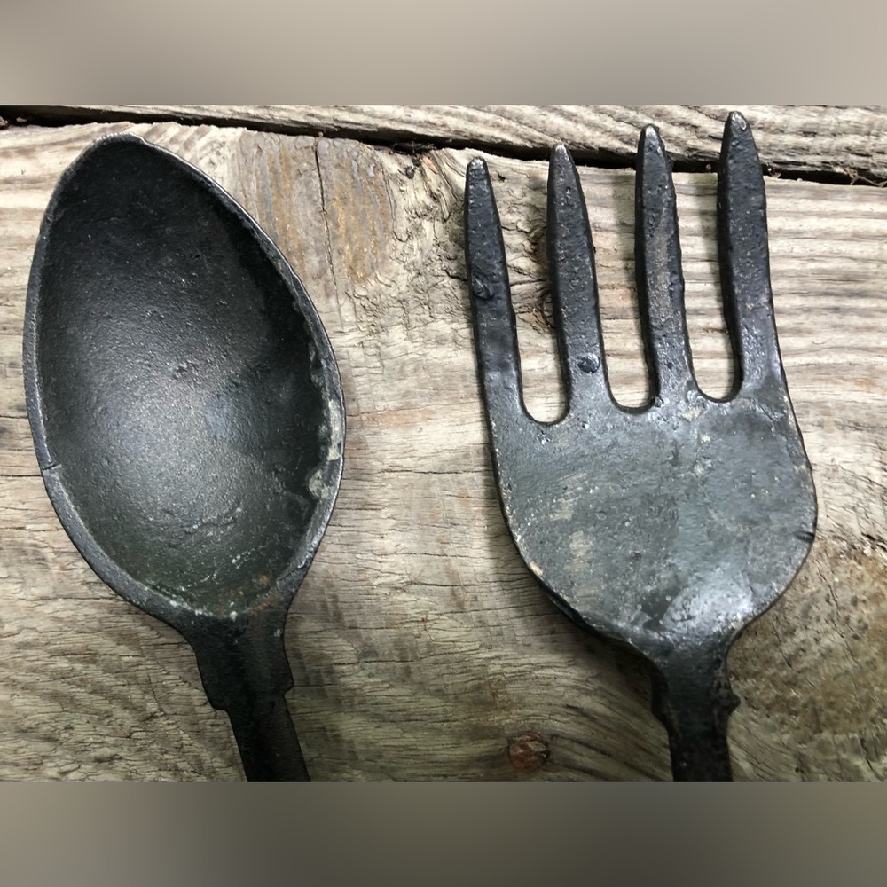 Cast Iron Cottagecore Black Iron Metal Spoons Fork Wall Decor Vintage - Picture 9 of 10